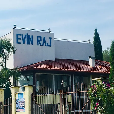 Evin Rai Pensión