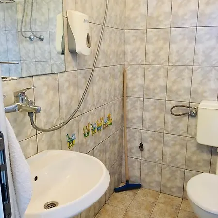Evin Rai בית הארחה ביאלה