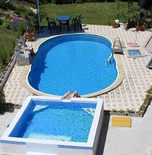 евин рай Къща за гости *